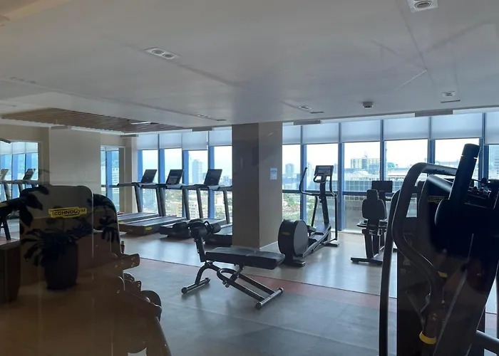 Appartamento Modern 1br Corner Unit, Pool & Gym Overlooking Skyline - It Park Cebu