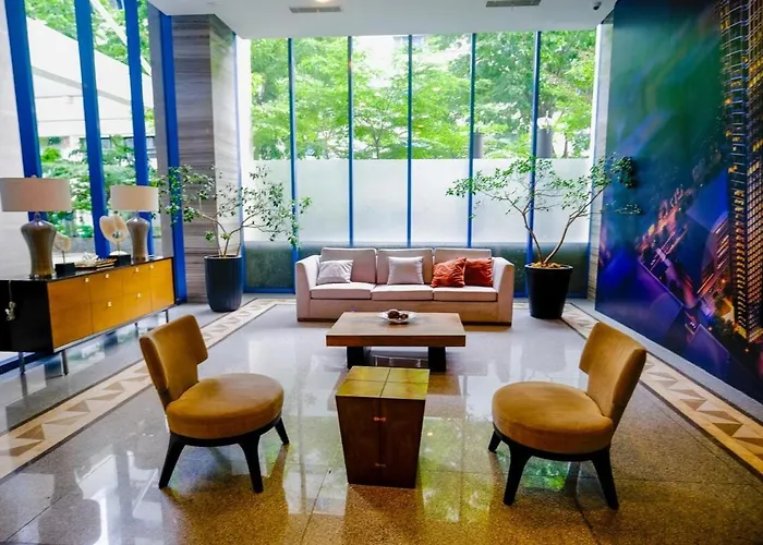 Modern 1br Corner Unit, Pool & Gym Overlooking Skyline - It Park *